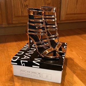 Rose Gold High Heels size 7.5 never worn!